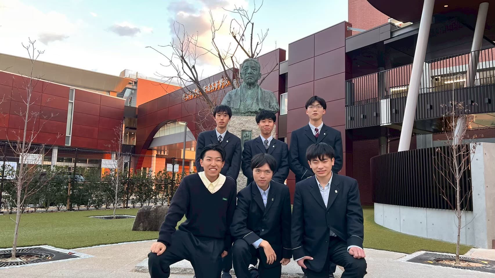 修道中学校・修道高等学校 生徒会執行部メンバー